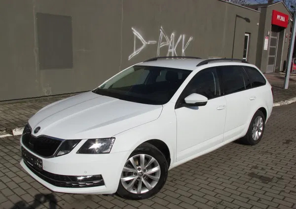 skoda Skoda Octavia cena 54800 przebieg: 182698, rok produkcji 2018 z Bytom